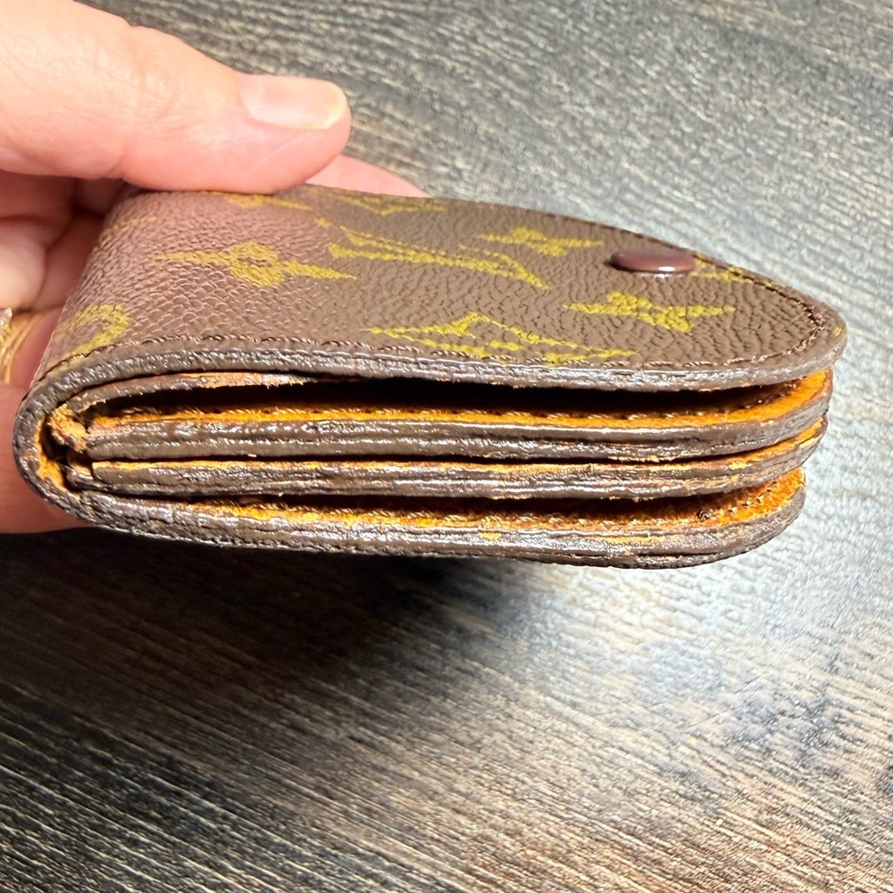 Louis Vuitton Monogram Coin Pouch Jewelry case - Picture 5 of 9